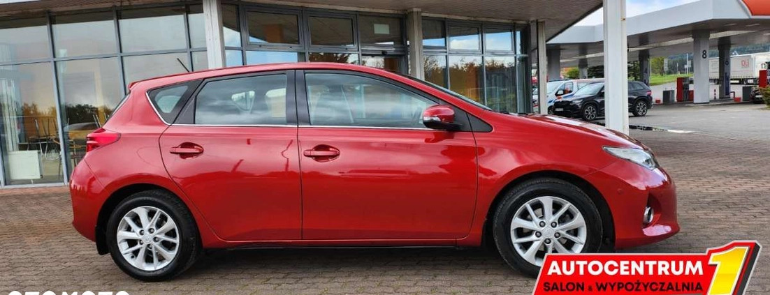 Toyota Auris cena 42900 przebieg: 64000, rok produkcji 2014 z Śrem małe 667